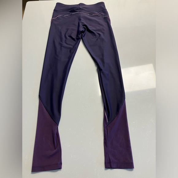 Mariia Matching Legging and Sports Bra set with floral accents (by Bloch) - Picture 3 of 9